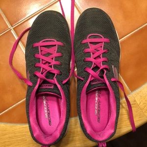 Skechers lite weight memory foam sneakers